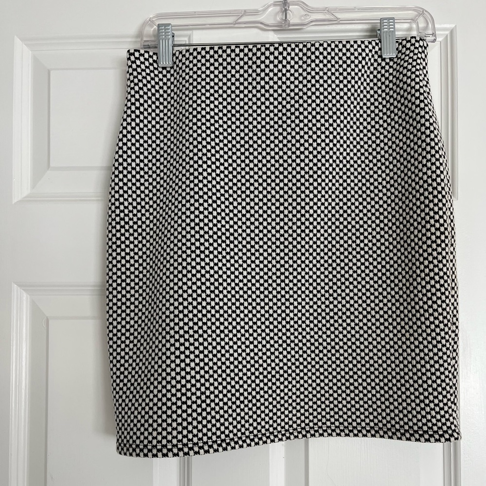 Black/White Tweed Skirt